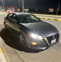 نيسان ألتيما